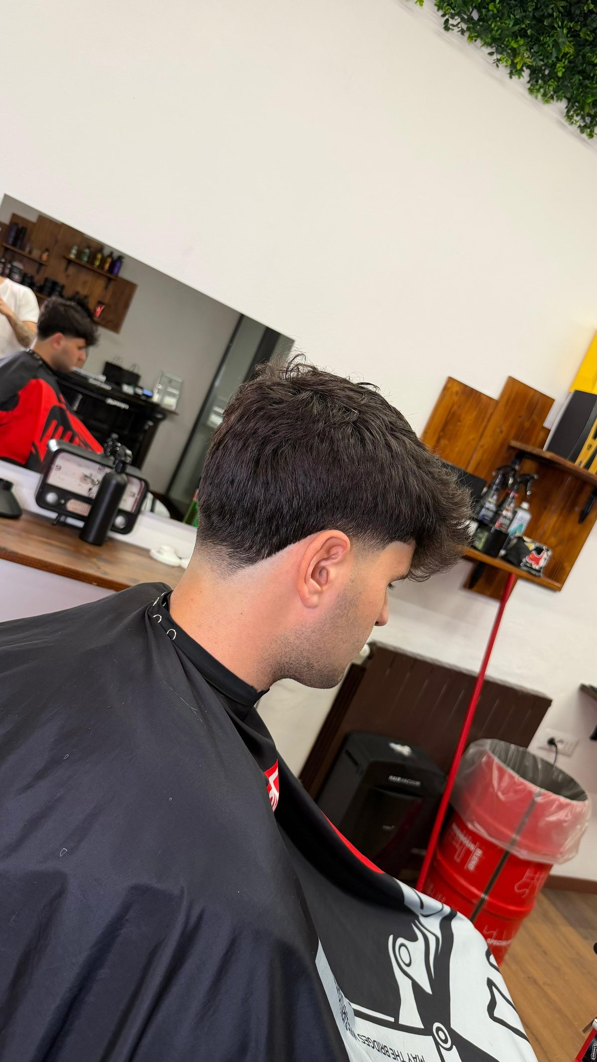 Taglio uomo realizzato da Glenuzzo Barberstudio, barbiere a Lugano — foto 4