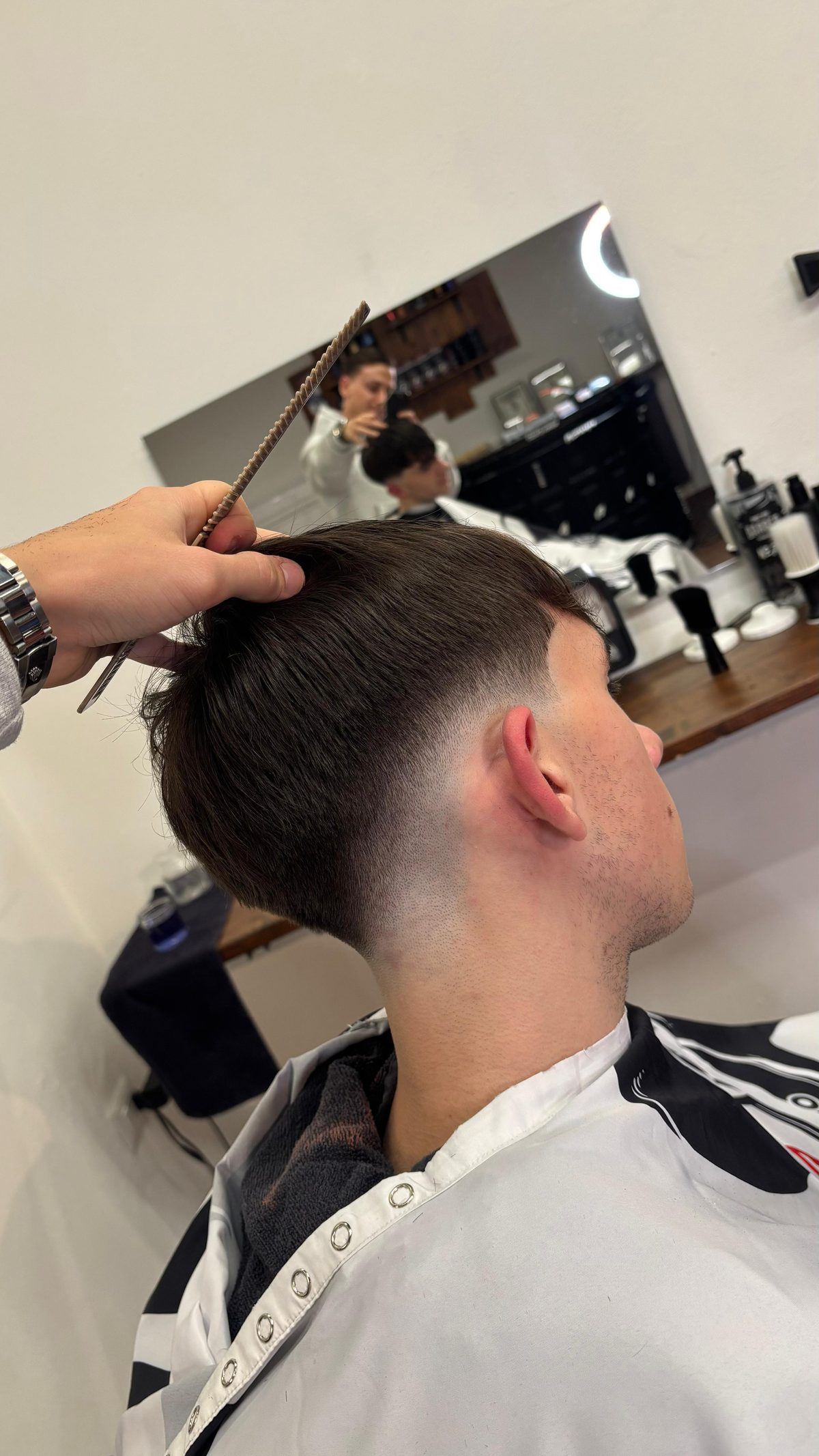 Taglio uomo realizzato da Glenuzzo Barberstudio, barbiere a Lugano — foto 5
